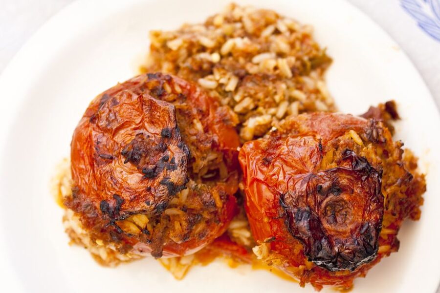 Mykonos: Cooking Class with Food and Wine - Eating Like a Host: The Meal, the Company, and the Wine