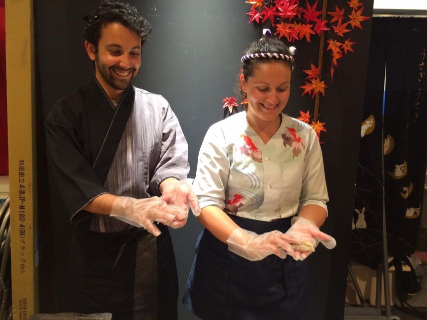 Nara: Cooking class, learning how to make authentic sushi - Certificate, Graduation, and Photos: Cute Traditions With a Timing Cost
