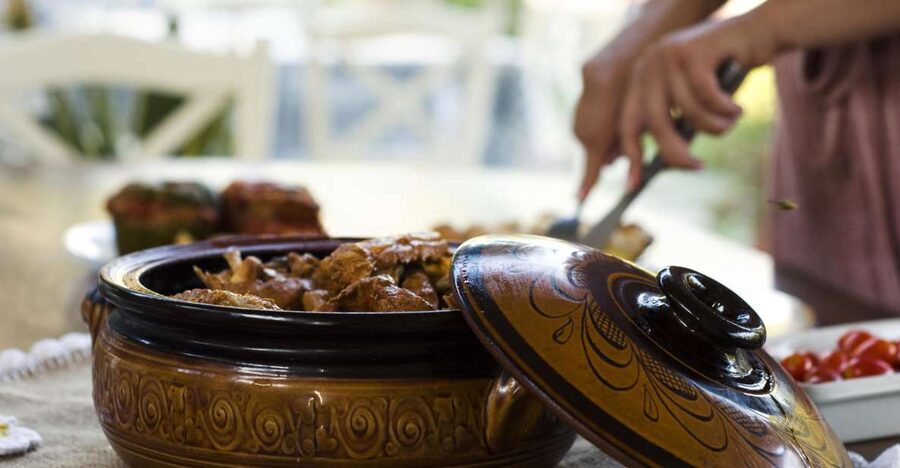 Naxos: Half-Day Cooking Class at Basiliko Family Tavern - Cheese-making and village history: food as a local system