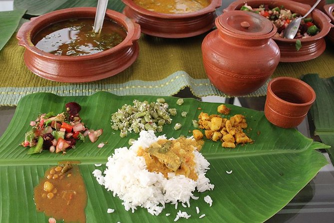 Neighborhood Market Tour & South Indian Cooking Class in Chennai - Eating the Iyer Sapaad: Banana Leaf, Rice, Dosas, and Condiments