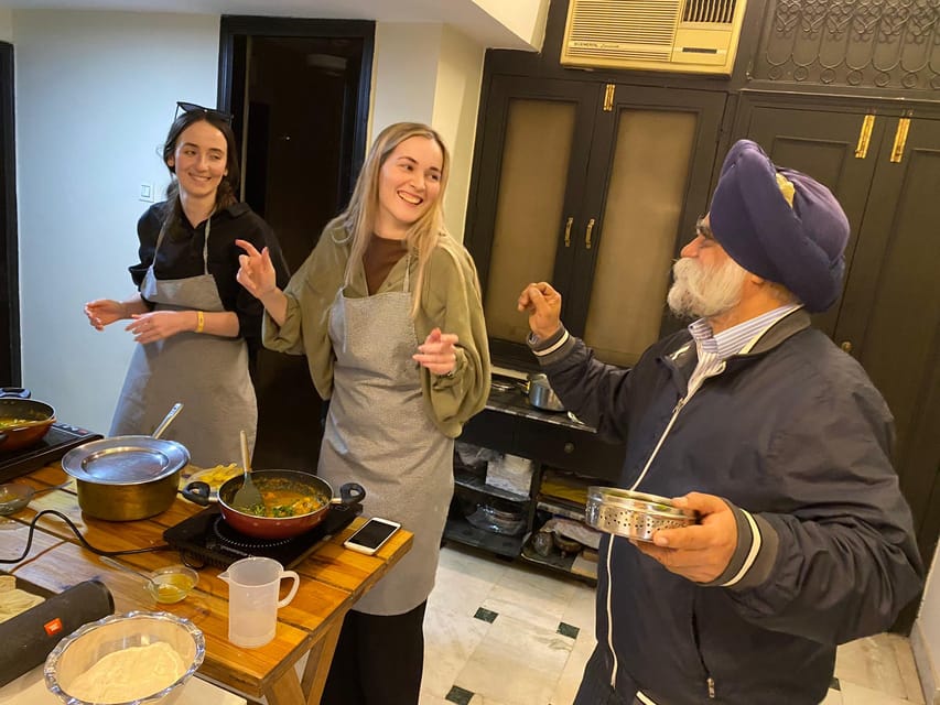 New Delhi: Indian Cooking Class in a Local Home - Language support: what this means for non-Hindi speakers
