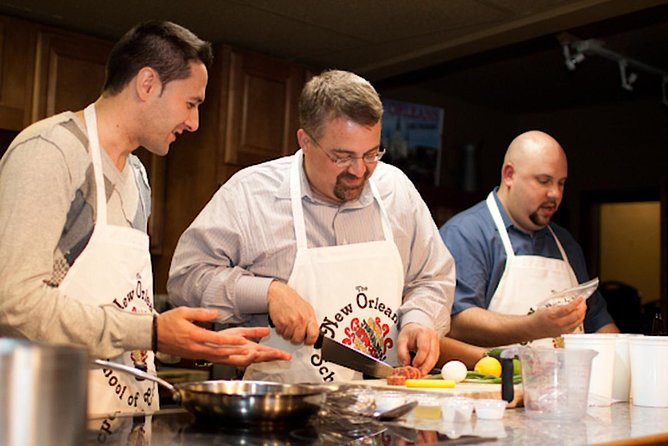 New Orleans Cooking Class and Cocktail Walking Tour - What you taste at the cooking demo (and why it’s not just a snack)