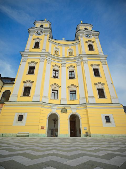 Original Sound of Music Tour & Edelweiss Cooking Class - Winter reality check for Mirabell gardens access