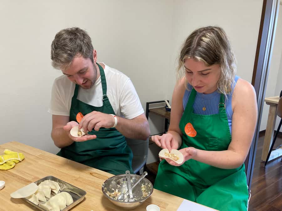 Osaka: Ramen and Gyoza Cooking Class in Dotonbori - Soy Sauce Ramen vs. Miso Ramen: How you customize a classic