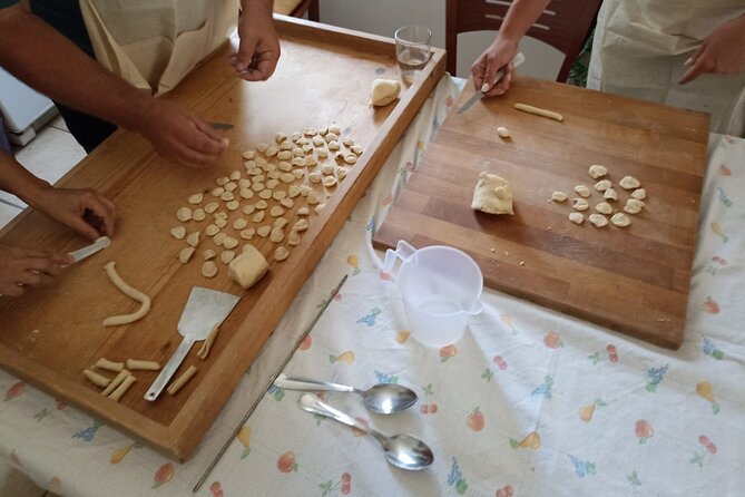 Ostuni : family cooking class in our country house - Home Hospitality: Angela and Agnese’s Family-Style Hosting