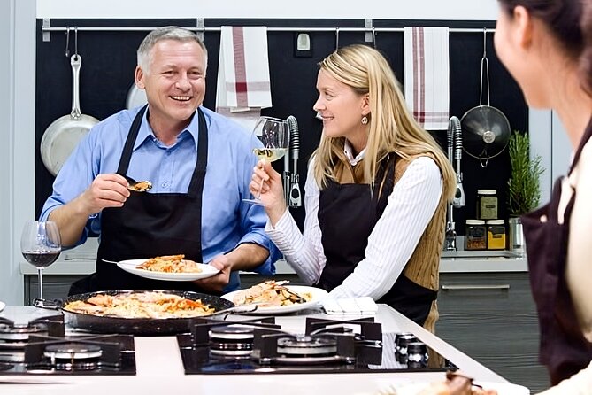 Paella Cooking Class with English Guide in Malaga - Why Malaga Paella Starts at Atarazanas Market