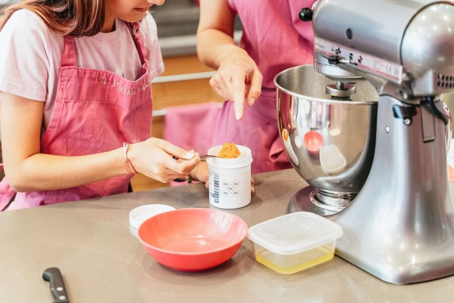 Paris: Macarons Cooking Class with Pâtisserie Chef Noémie - Price and Value at $141: Is It Worth It?