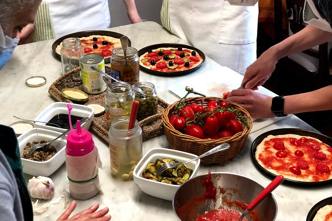 Pasta and Pizza cooking class in Cortona - Casa Bellavista Meets Real Tuscan Cooking