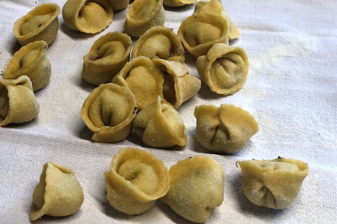 Pasta and Pizza cooking class in Cortona - Price and Logistics: Is $162.21 Good Value?