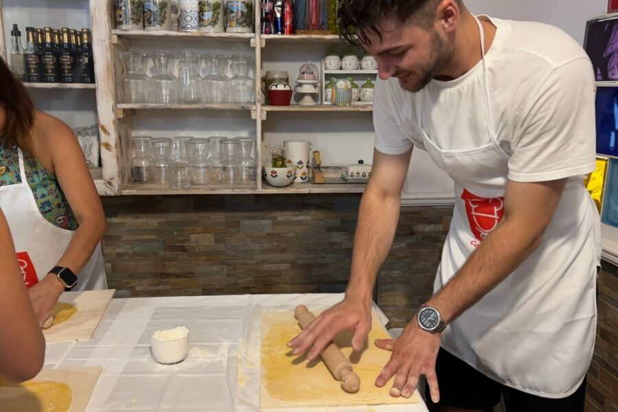 Pasta and tiramisù Cooking class with Wine at Piazza Navona - FAQ