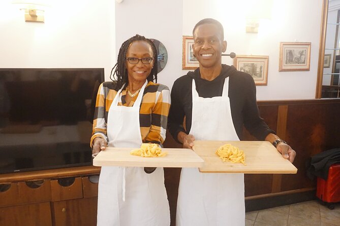 Pasta Cooking Class with Pesto Sauce Making in Rome City Center - The Small-Group Advantage (and Why That Changes the Teaching)