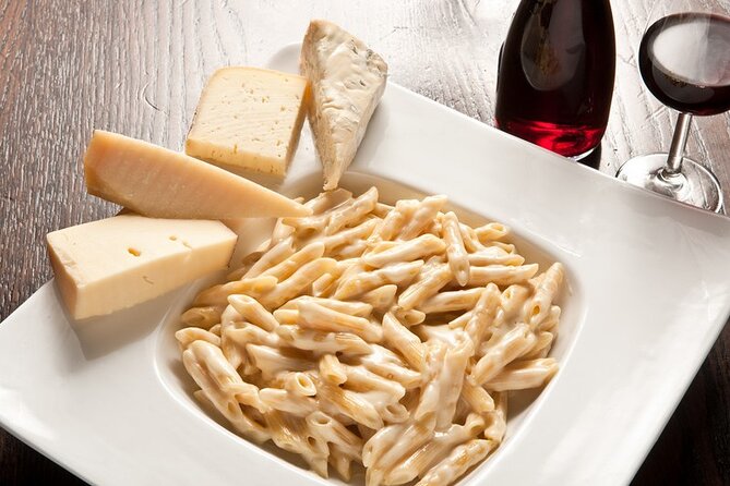 Perfect Italian experience: Cooking class - Wine Tour - The toppings, dough, and the welcome aperitif