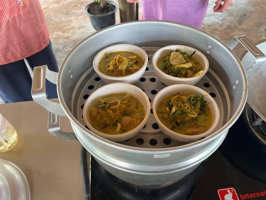Phnom Penh Evening Food Tour -On Promotion Price limit Offer - Getting started: hotel pickup, tuk-tuk hops, and an evening rhythm