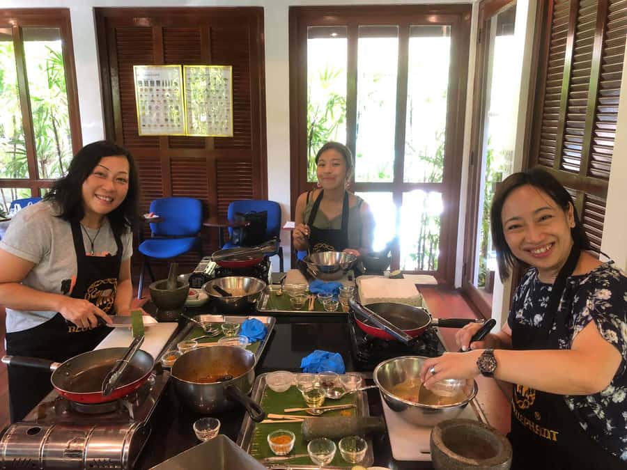 Phuket - Blue Elephant Thai Cooking Class with Market Tour - Price and logistics: what you’re paying for