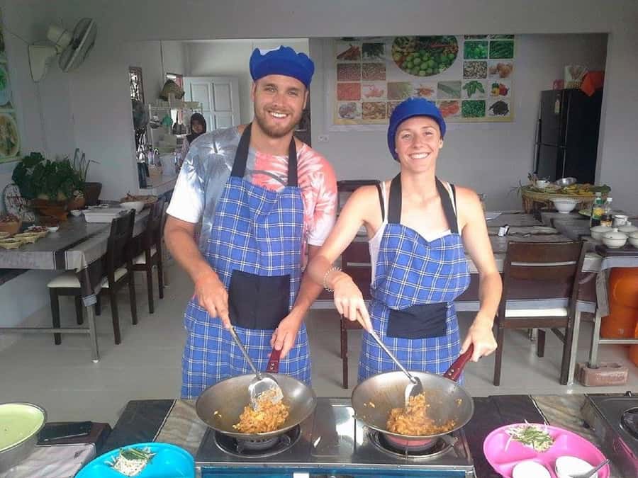 Phuket: Half Day Easy Thai Cooking Class & Local Market Tour - The Local Market Tour: Ingredient Shopping Like a Thai Cook