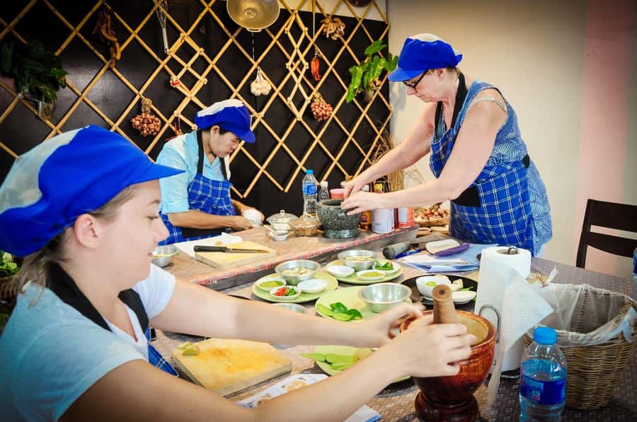 Phuket: Half Day Easy Thai Cooking Class & Local Market Tour - How Much Food You’ll Make (And Why You Should Plan for Leftovers)