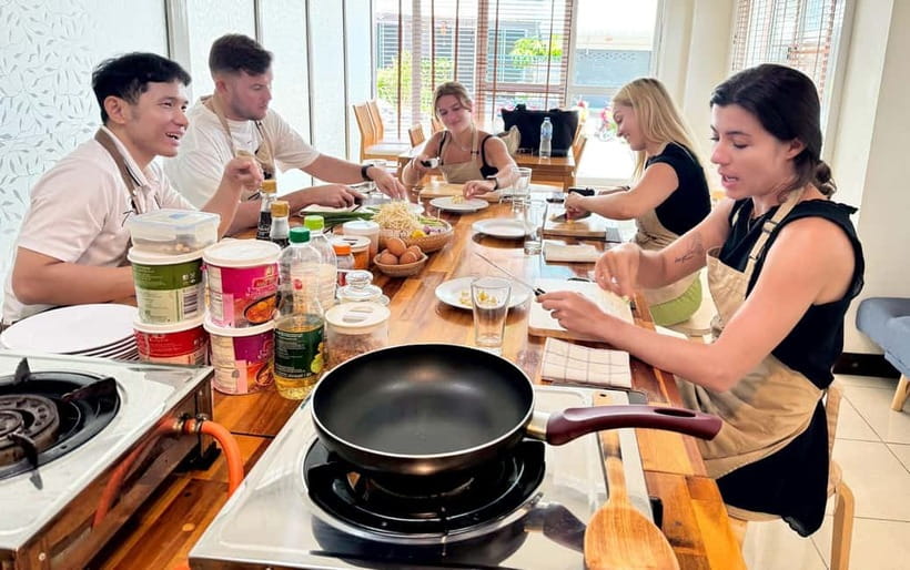Phuket: Thai Cooking Class with 4 Dishes and Market Visit - What You’ll Cook: Soup, Curry, Stir Fry, Plus One Sweet Finish