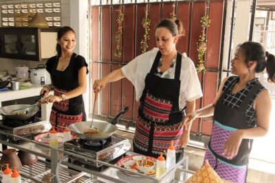 Pink Chili - Thai Cooking Class and Market Tour in Bangkok - From shopping bag to prep station: picking your way into Thai flavor