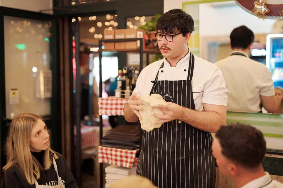 Pizza Cooking Class in Rome - Piazza Navona - The two-hour flow: prosecco, pizza steps, then the full sit-down plate