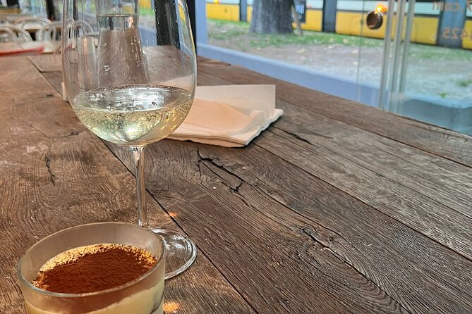 Pizza Cooking Class with Tiramisù and Wine Tasting in Milan - Your chef and the small-group advantage (from Erika to Francesco)