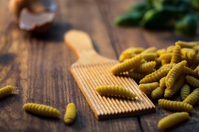 Pizza, Pasta and Tiramisù Cooking Class with Chef in Rome - Price and Value: Does $123.11 Make Sense in Rome?