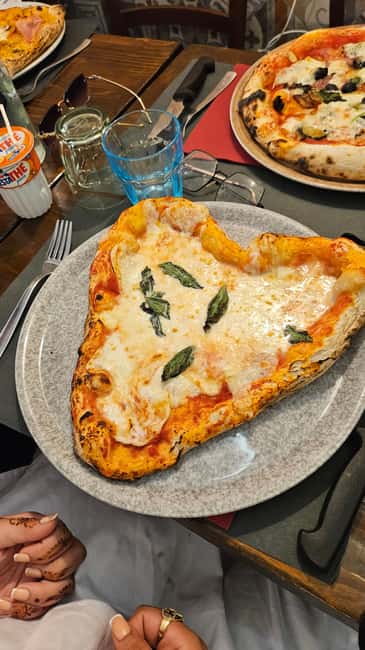 Pizza Pro, a Hands-On Cooking Class Near Castel Sant Angelo - Drinks and the Food Rhythm: Prosecco First, Limoncello at the End