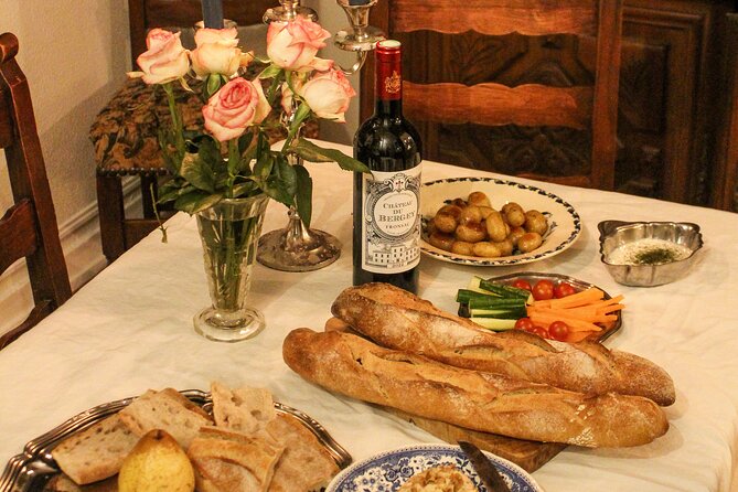 Plant-based French Cooking Class in Historic Bordeaux Apartment - Main course coaching: Tomato tarte Tatin and classic plant-based technique