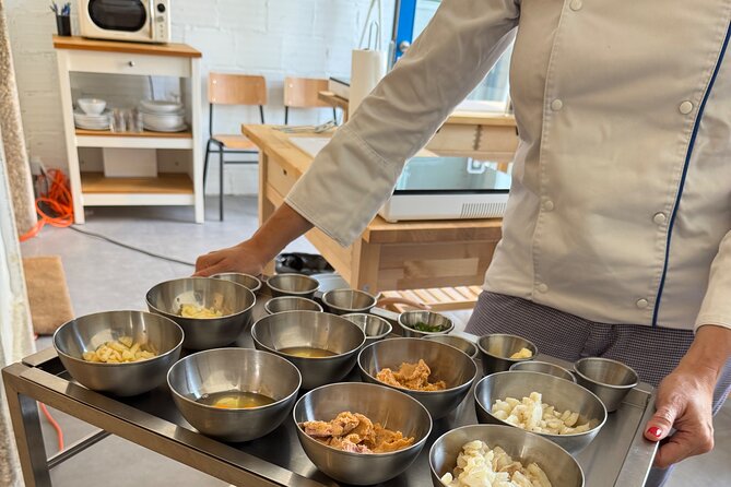 Porto Hands On Cooking Class-3 course-wine included-trained chef - Who Should Book This Porto Hands-On Cooking Class?
