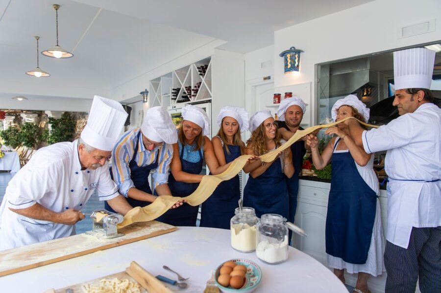 Praiano: Cooking Class with Dinner Overlooking the Sea - Meeting times and the stairs: the logistics that can make or break your evening