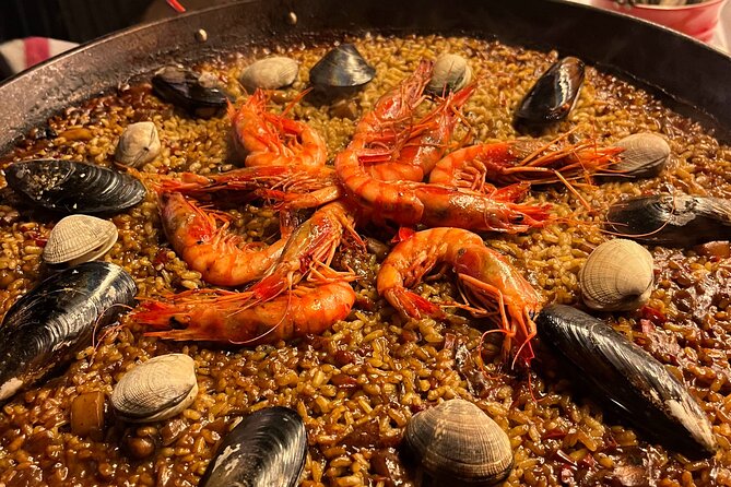 Premium Cooking Class in Designer Loft: Paella & Spanish Tapas - Your course-by-course meal: what’s included and why it works