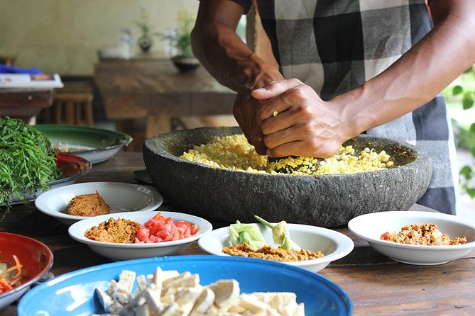 PRIVATE Balinese Cooking Class in Ubud with Dewa with Transfers - Key things that make this Ubud cooking class worth your time