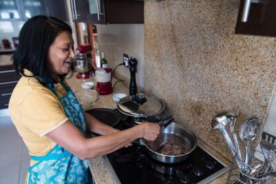 Private Cape Malay Cooking Class in Cape Town with a Local Family - The 3-hour rhythm: cooking first, then sitting down together