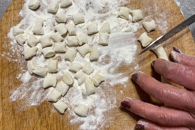 Private Cooking Class in Sorrento & garden visit. - Lunch (or dinner) with local wine and beers