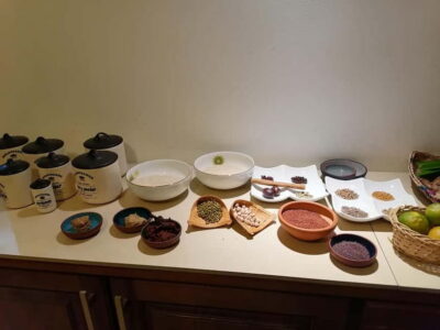 Private cooking class - Personalized classic menu - Curry Paste: The Sri Lankan Flavor Engine