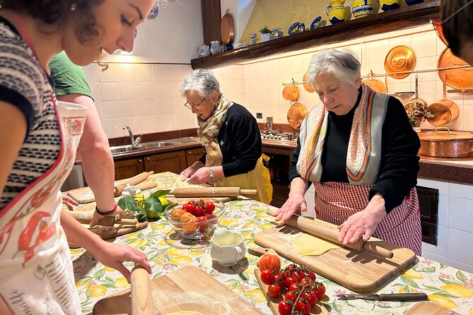 Private cooking class with a view of Sorrento - A Hilltop Sorrento Kitchen With Bay-of-Naples Views