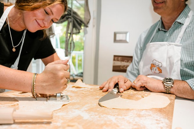 Private Cooking Class with Tasting in Arezzo - Where you meet and how the timing usually feels