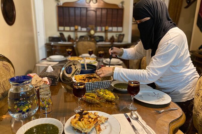 Private Egyptian Cooking Class in Cairo with a Local Family - Vegetarian-friendly planning with Somaya