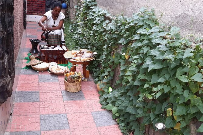 Private Ethiopian Home Cooking Class in Addis Ababa with Transfer - From Pickup to Sansusi: Getting to a real home setting
