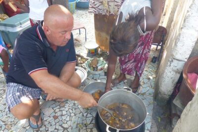 Private Full-Day Gambian Home Cooking Experience in Banjul - Getting There Smoothly: 9:00 am Pickup and a Private Land Rover Ride