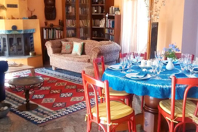 Private Greek Home Cooking Class in Epanomi with Erna - A closer look at the skills: from wine leaves to purslane