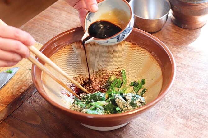 Private Kyoto Market Tour and Authentic Cooking Class with Aki - Key highlights