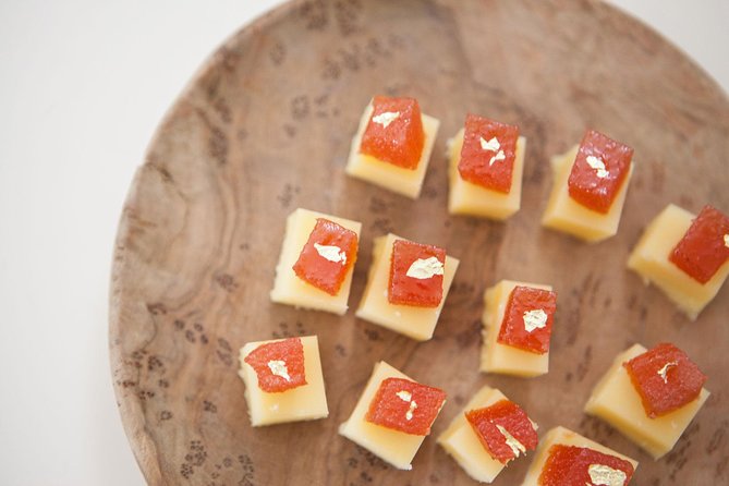 Private Market Tour and Classic French Cooking Class in Paris - Lunch, Dessert, and Champagne: Eating What You Made