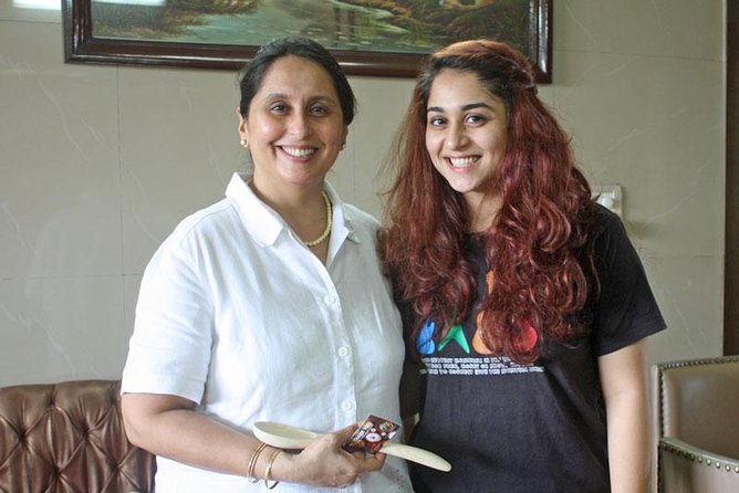 Private Mumbai Home Cooking Lesson and Grant Road Market Tour - Grand Road Market Shopping with Mahrukh: What You’re Really Getting