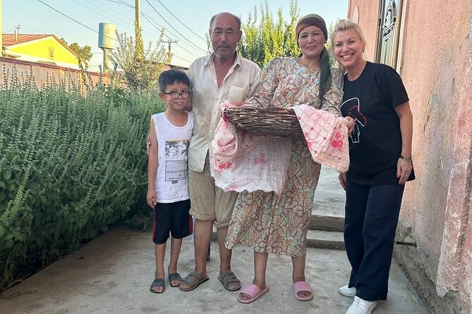 Private Samarkand Cooking Class with Market Tour & Transfers - Choose Your Style: Plov + Salad or Tandir Bread