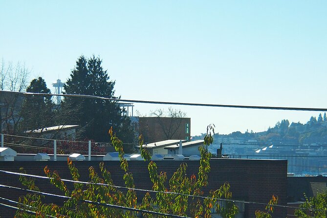 Private Seattle Cooking Class with a Chef in Her Home - Entering Eastlake: meeting Brittney at Lake Union’s doorstep