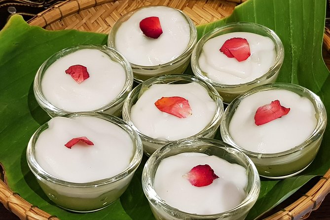 Private Thai Home Cooking Lesson (since 2004) - What happens at the table: eating your creations and learning by tasting