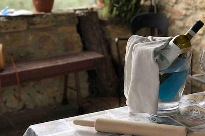 Private Tuscan Cooking Class And Wine Tasting in Radda in Chianti - Timing and Comfort: The Reality of Italian Homes