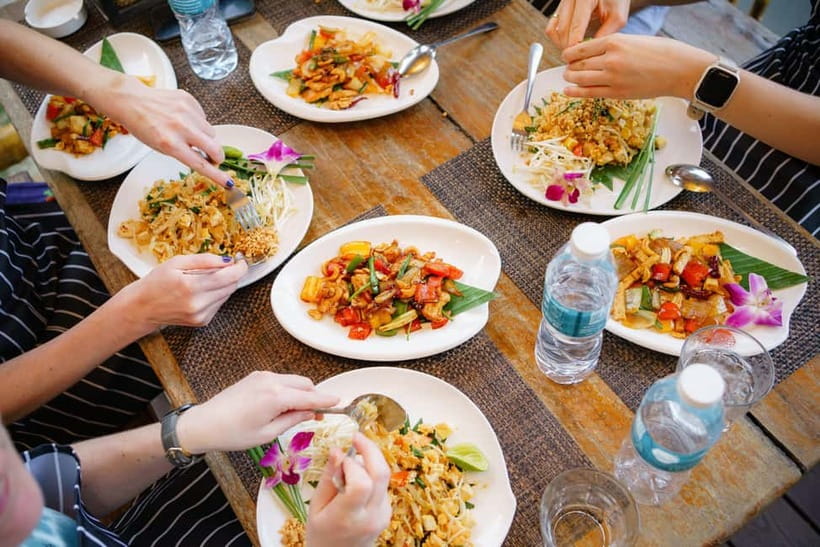 Railay: Hands-On Thai Cooking Class at Railay Beach - The chef’s teaching style: stories, humor, and attention