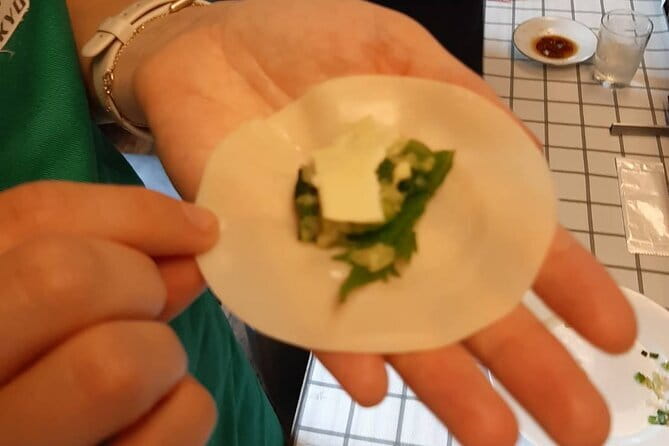 Ramen and Gyoza Cooking Class in Tokyo - Timing and Flow: How the 1.5 Hours Typically Move