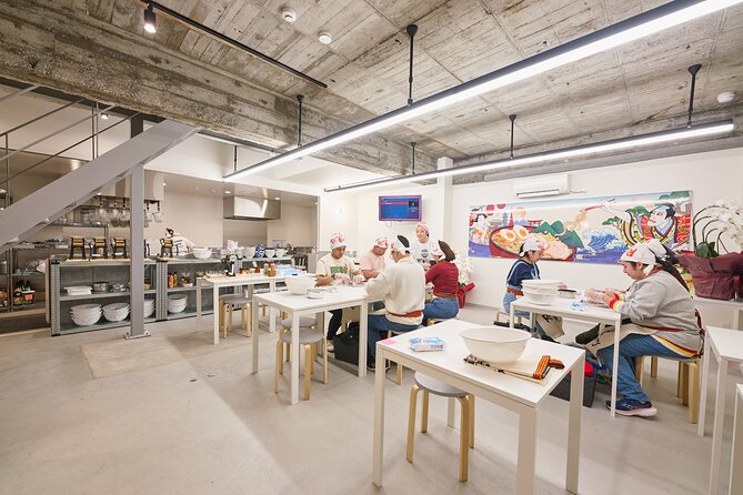 Ramen Cooking Class at Ramen Factory in Mt.Fuji - Soup building: your broth, your blend